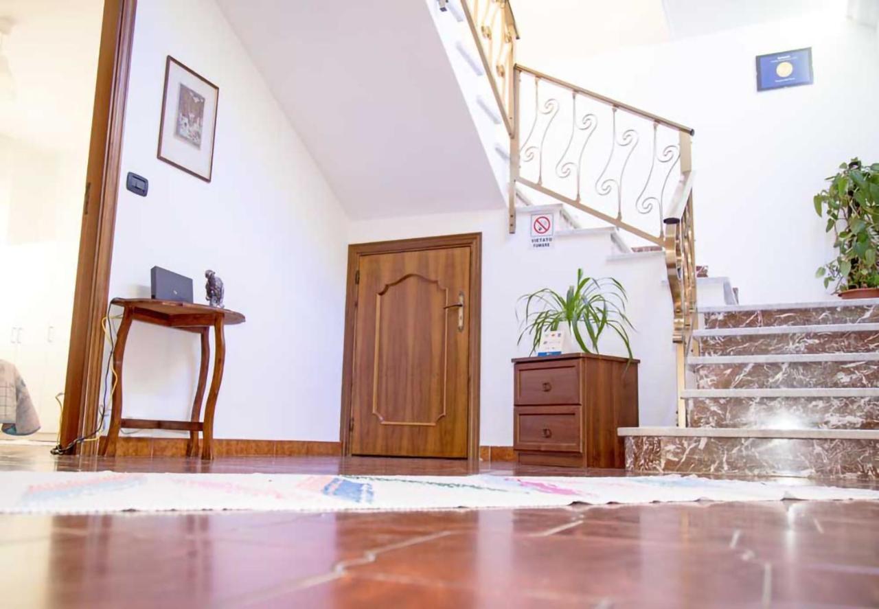 La Casa Del Lago Pergusa Lake Home Ngoại thất bức ảnh